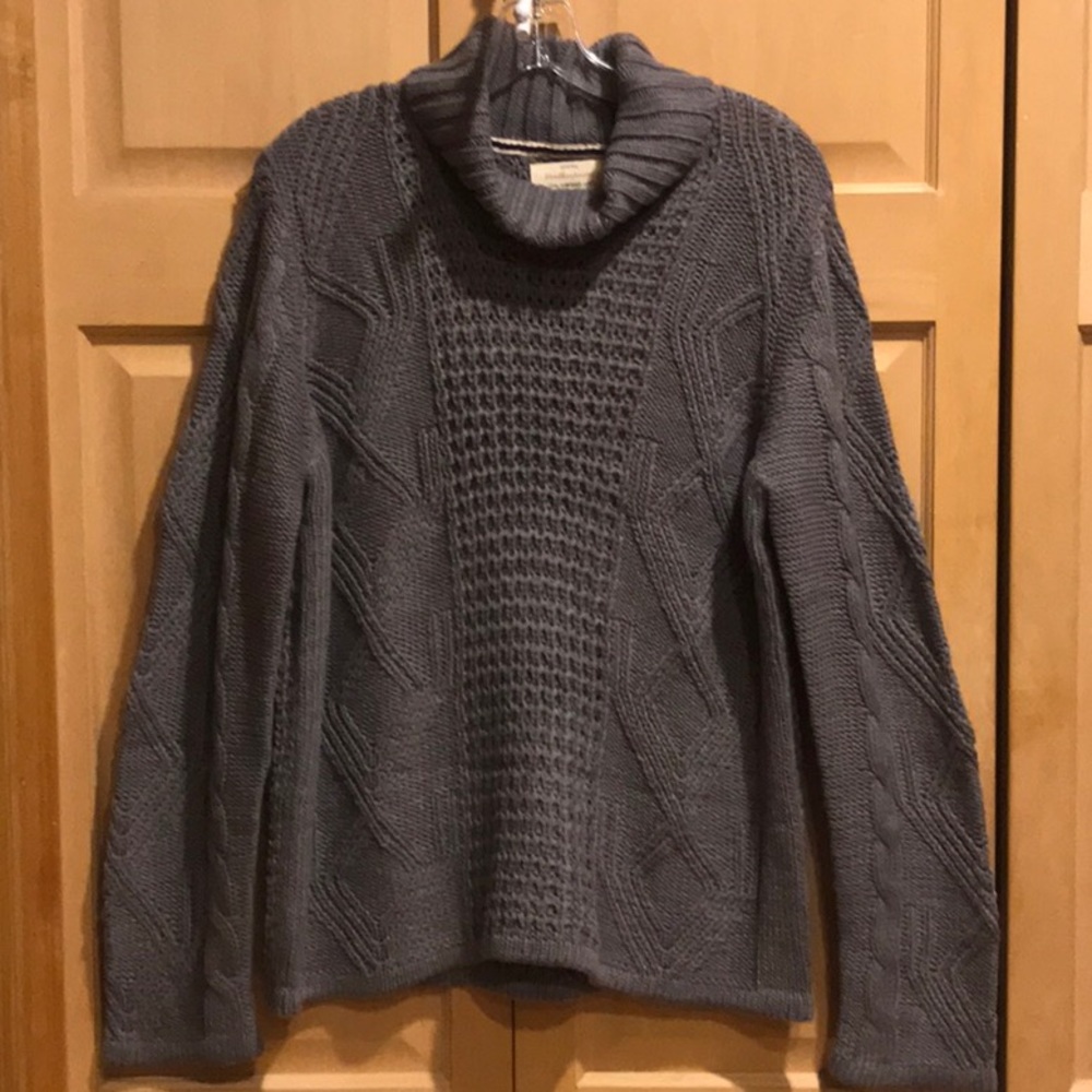New Weatherproof sweater